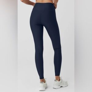 Alo high-waist airlift legging in true navy. Full-length. small. Retired color
